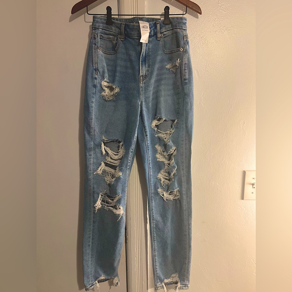NWT American Eagle Curvy Mom Jeans Size 4